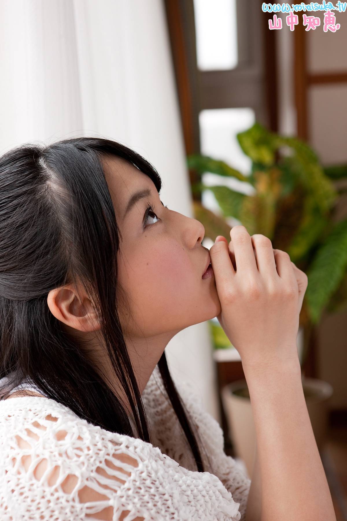 Tomoe Yamanaka[ Minisuka.tv ]Photo of Japanese girl students in active service